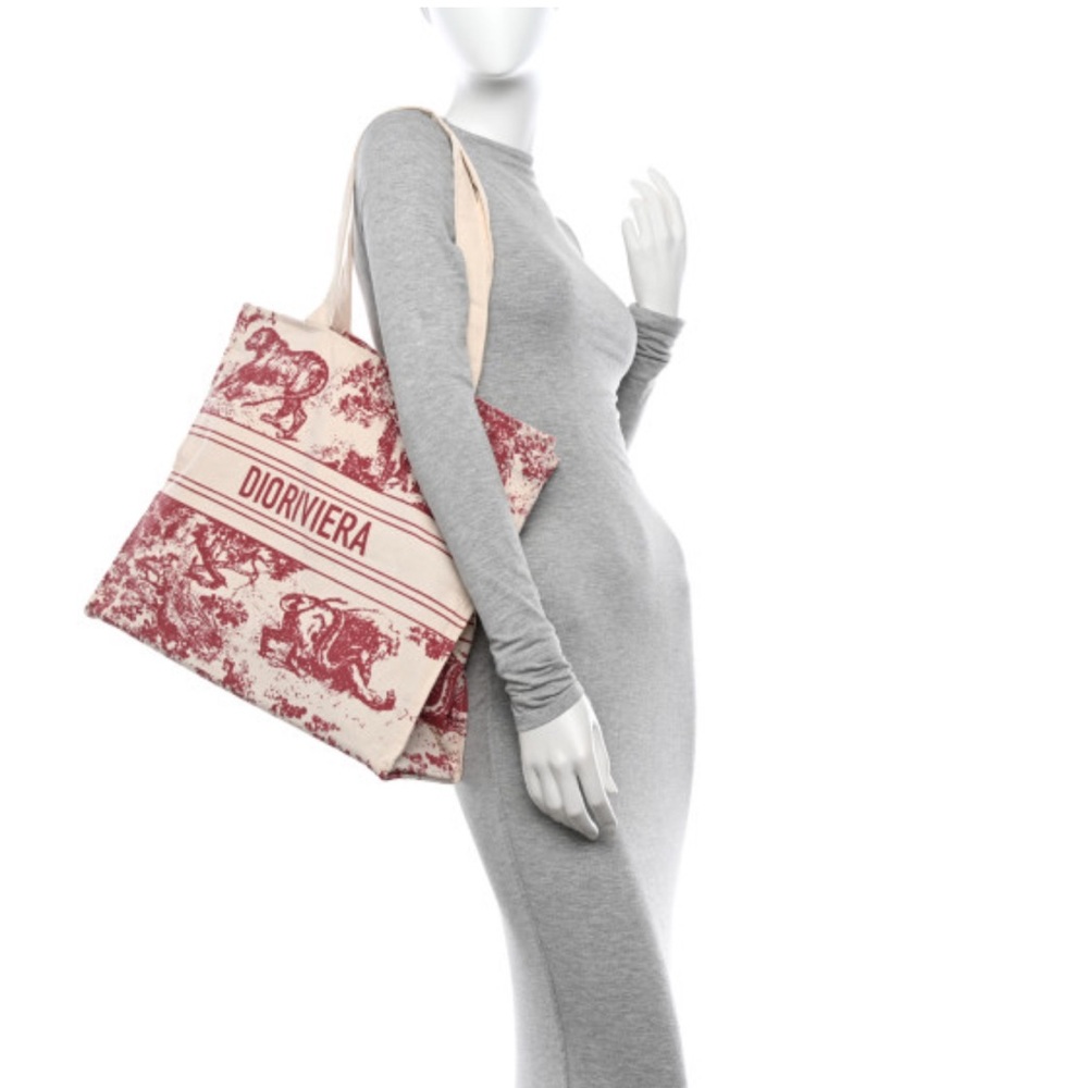 Dior Beauty Beige/Red Straw Tote